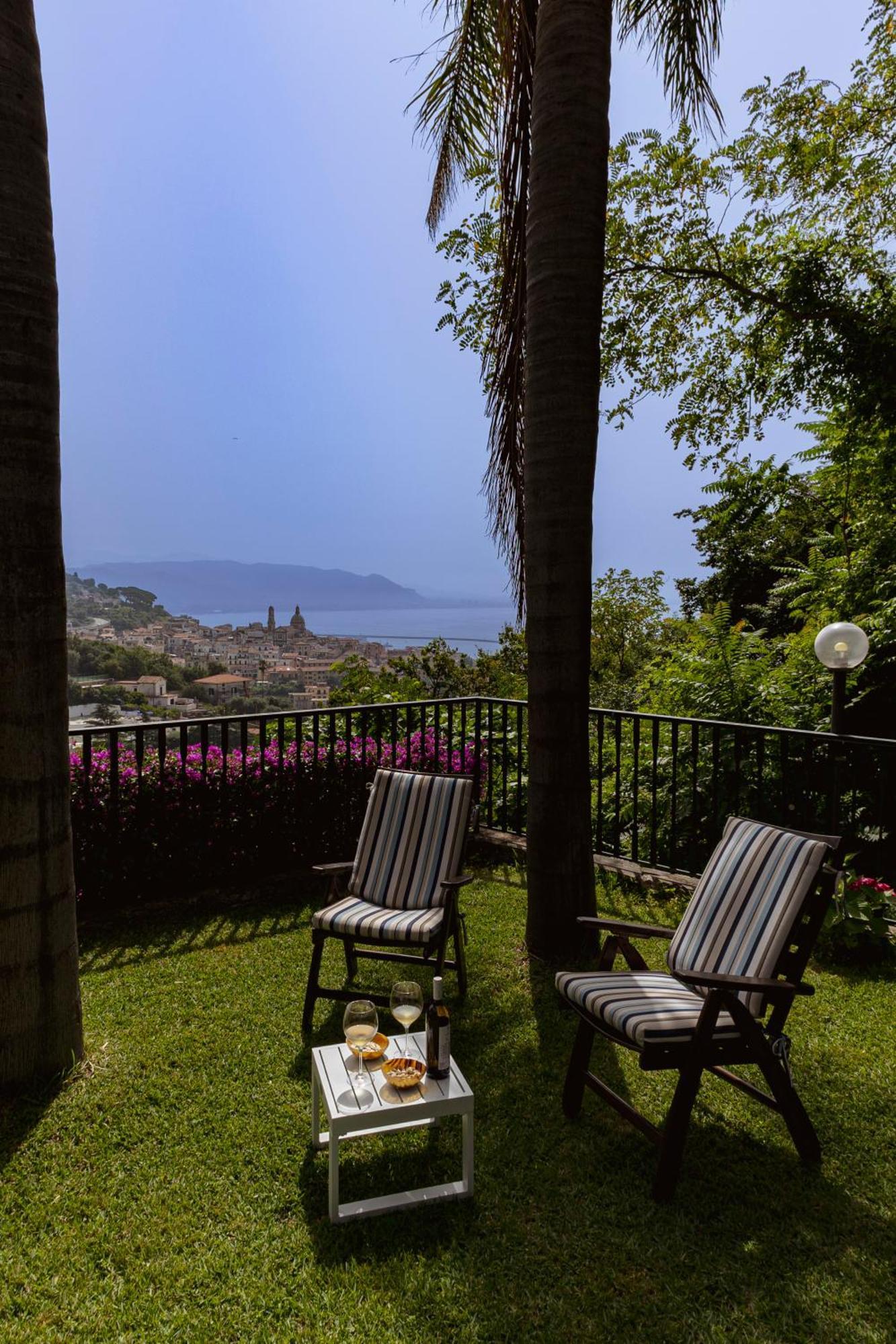 Villa Lilia Vietri 外观 照片
